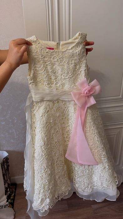 Срочно продам нарядное платье