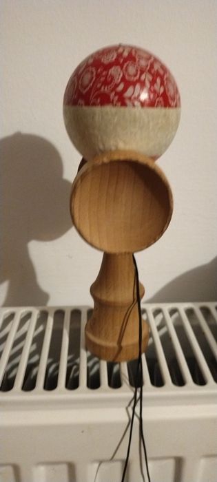 Kendama Lotus Bloom V2 Red Antiskid