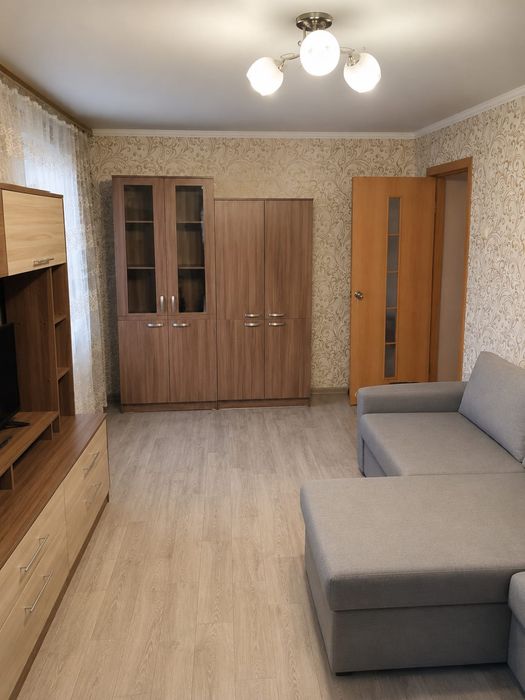 Продам 1 ком.квартиру центр Галактик .