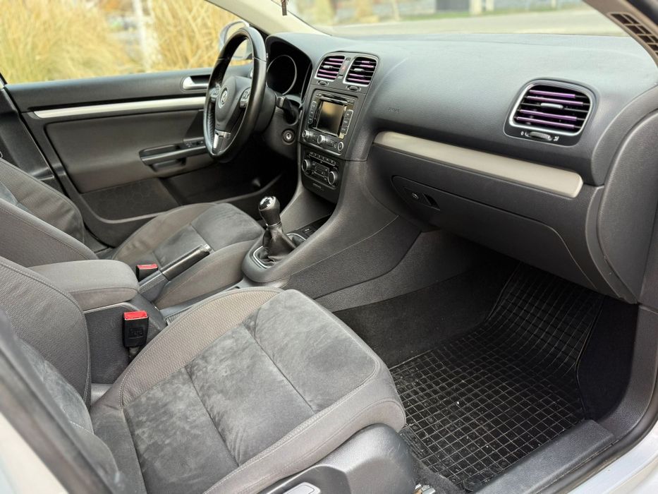 Volkswagen Golf 6 | 2012 | Euro 5 | Panoramic