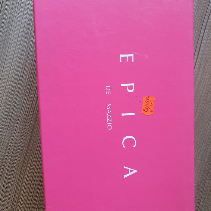 Pantofi stileto nude