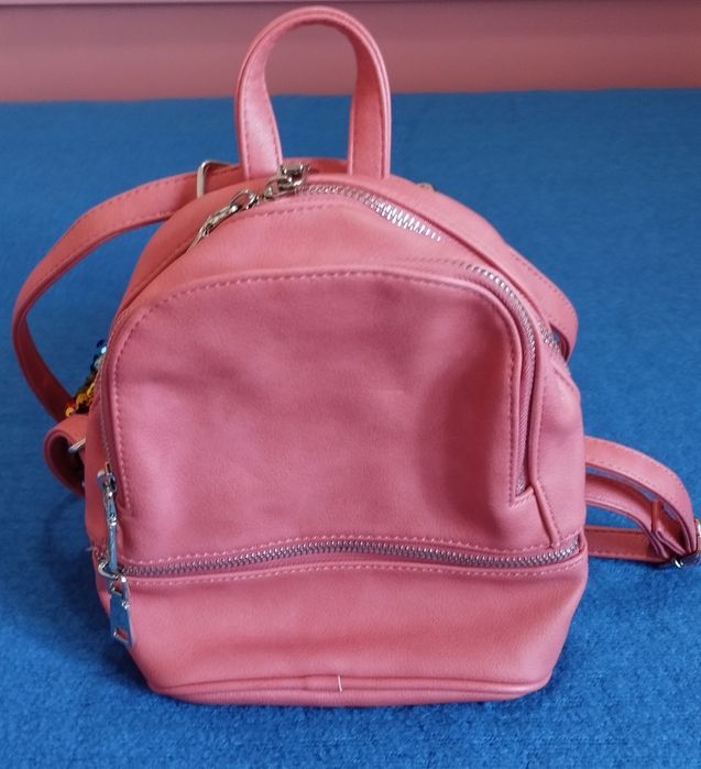 Детска кожена раница