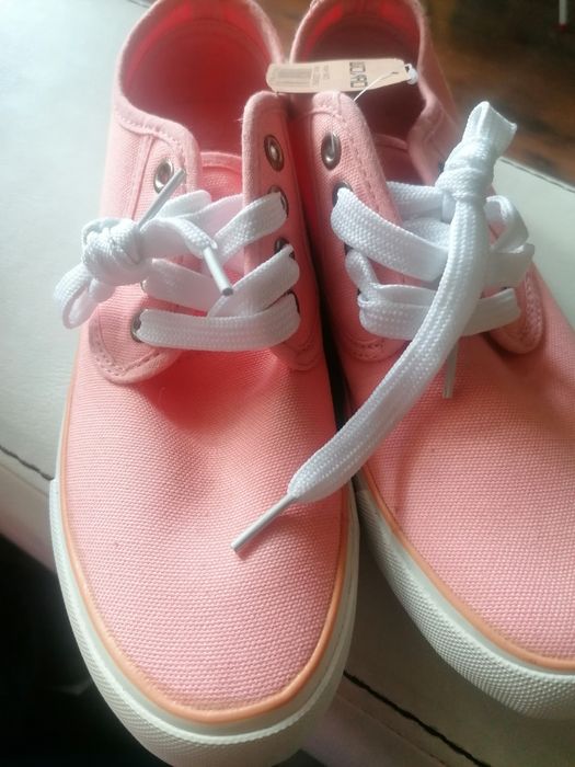 Дамски кецове Willard