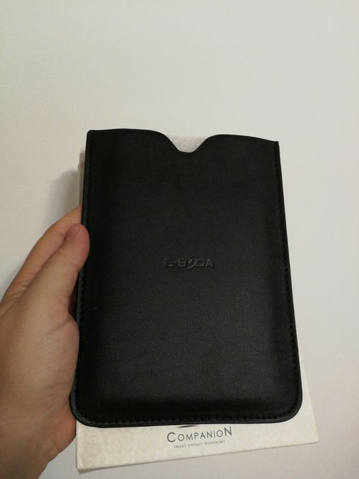 Husa universala tableta E-Boda Revo R93G noua Piele neagra, nu jucarie