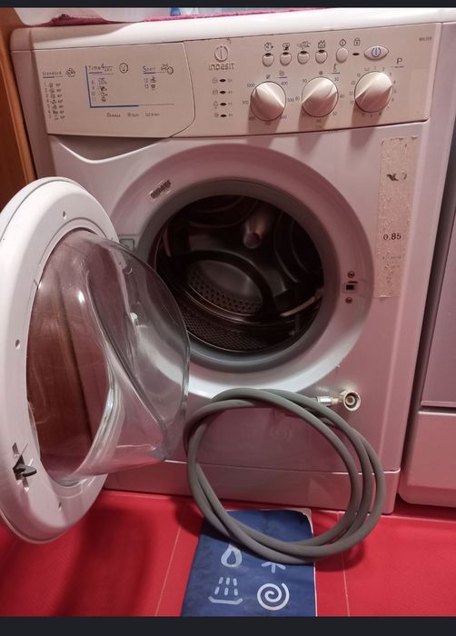 Стиральная машина INDESIT 5,5 кг