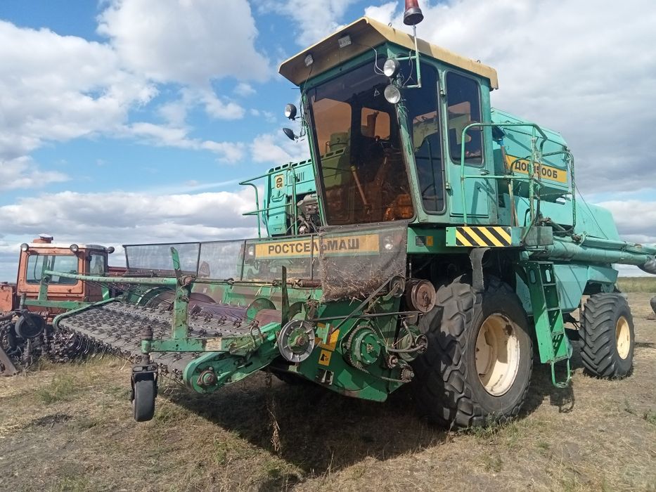 Комбайн Дон 1500 Б