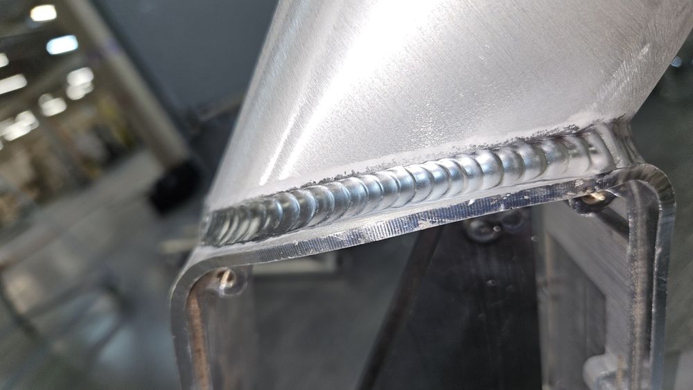 Цветна заварка на неръждавейка и алуминий