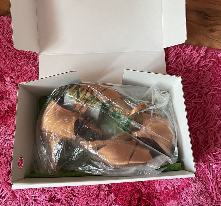 Продам профессиональные туфли для бальных танцев