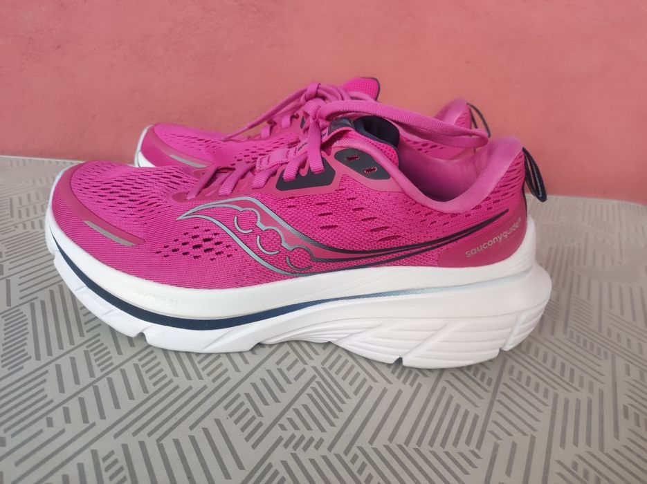 Saucony guide 18  нови 39 н