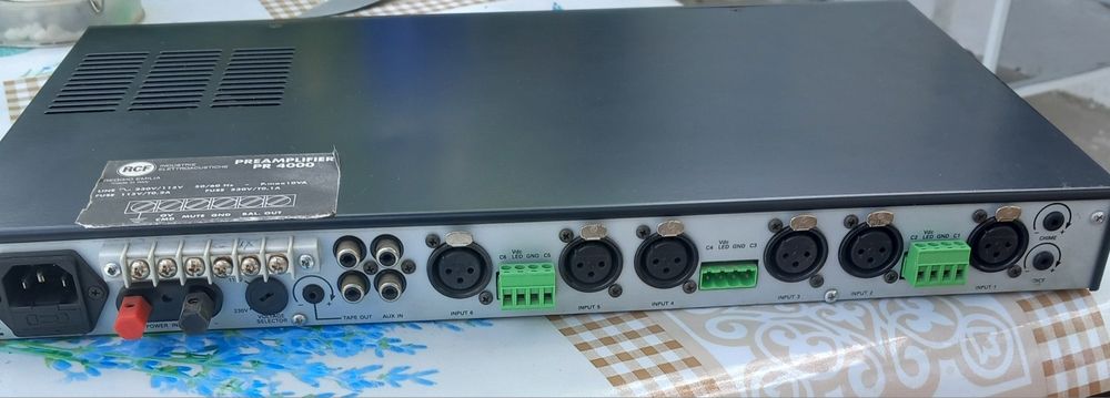 vand preamplificator rcf pr4000
