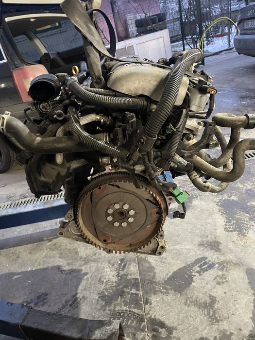 Motor  peugeot 2.0  benzina
