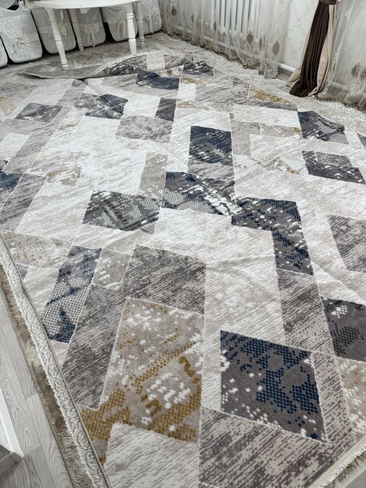 Ковер абсолютно новый