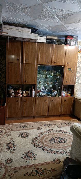 Продам стенку 25000 тенге