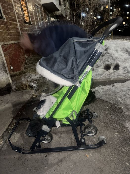 Санки - коляска в хорошем состоянии