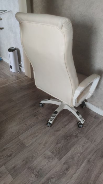 Компьютерное кресло