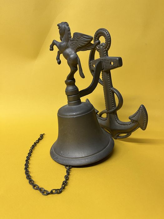 Стара,бронзова,корабна камбана