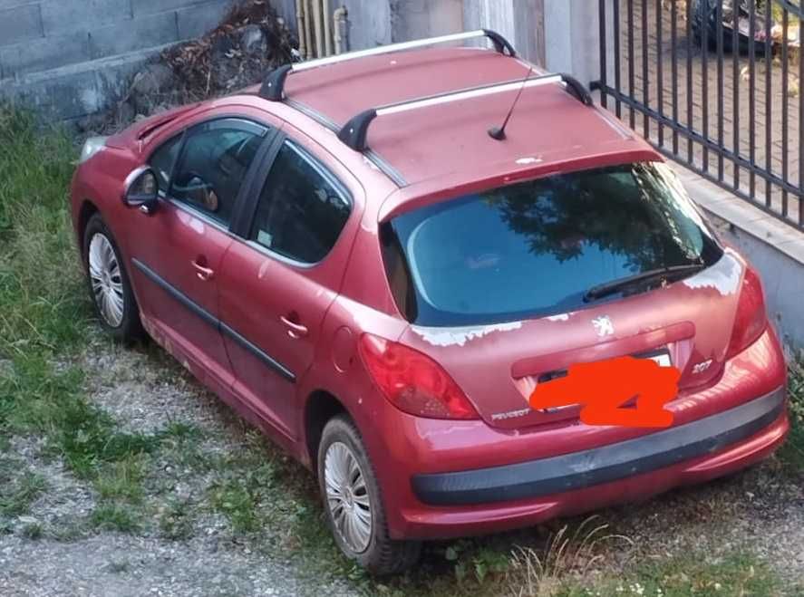 vand peugeot 207 pentru dezmembrat