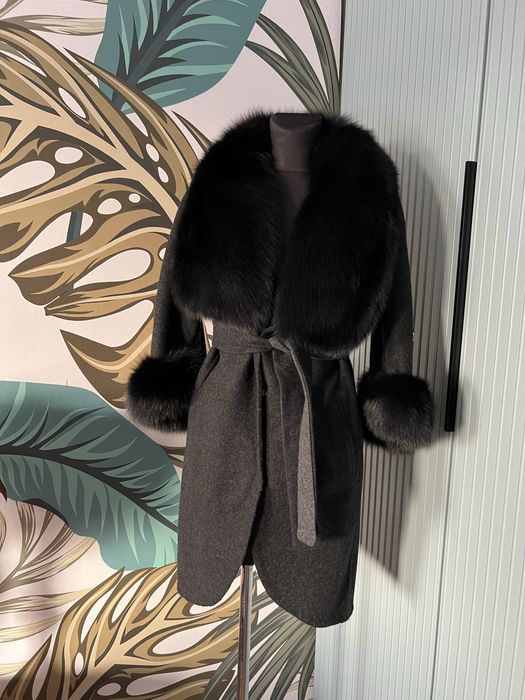 Palton Alpaca cu guler si maneci din blana naturala vulpe