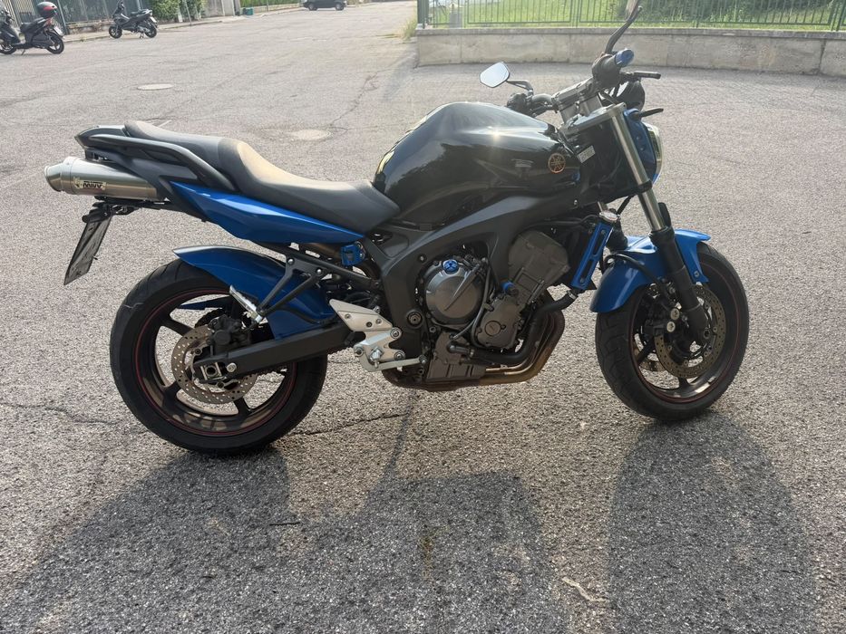 Yamaha FZ600 S2