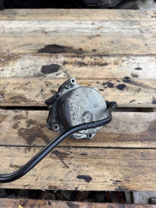 Вакуум помпа Pierburg за Opel / Fiat / Alfa Romeo 1.9 2.0 CDTI – 55205446