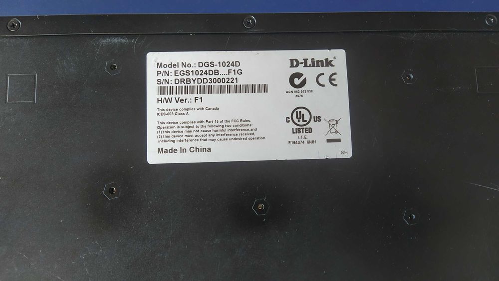 24 портов губабитов суич D-Link DGS-1024D