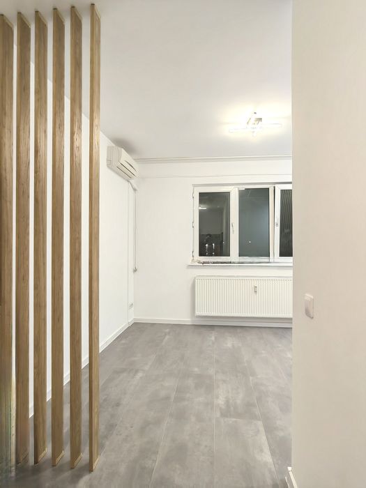 Vând garsoniera strada Fratiei