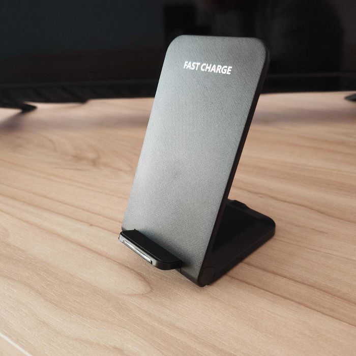 Безжично бързо зарядно