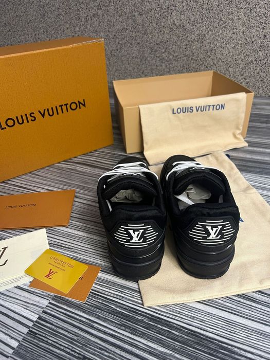 Adidasi Louis Vouitton noi in cutie , marimea 41 premium