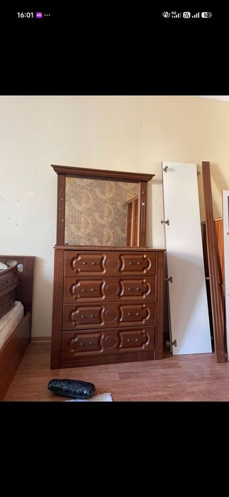 Шкафы, диван, кровать