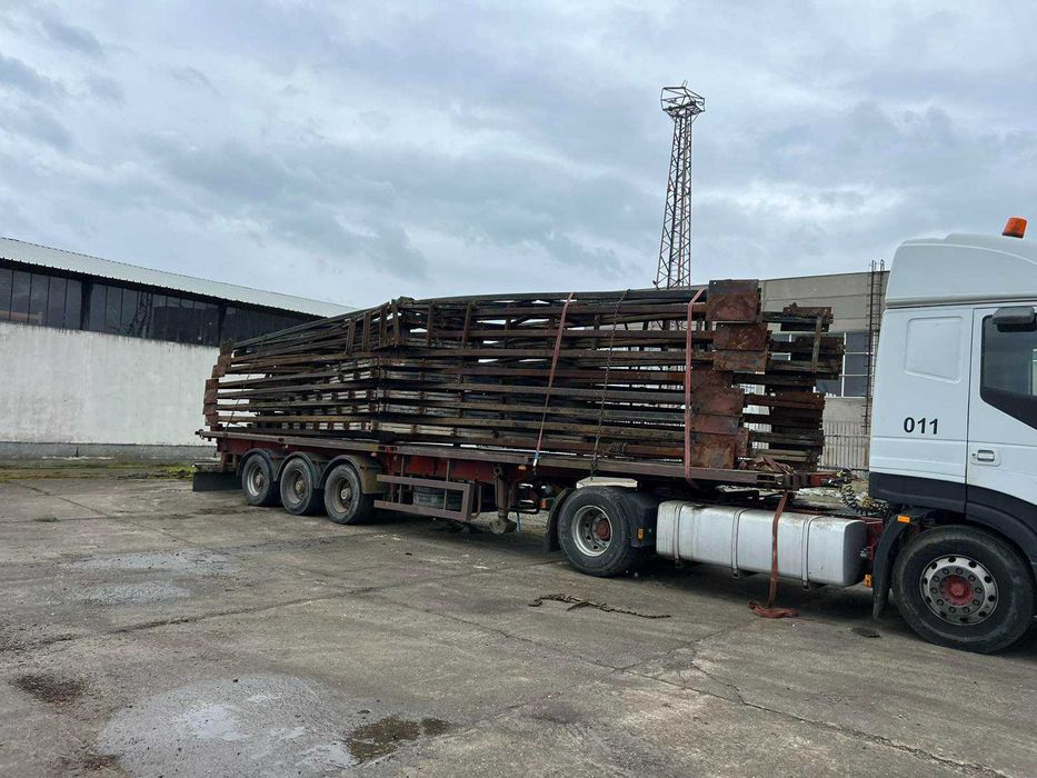 На парчета Метална конструкция раздемонтирана. Метално хале