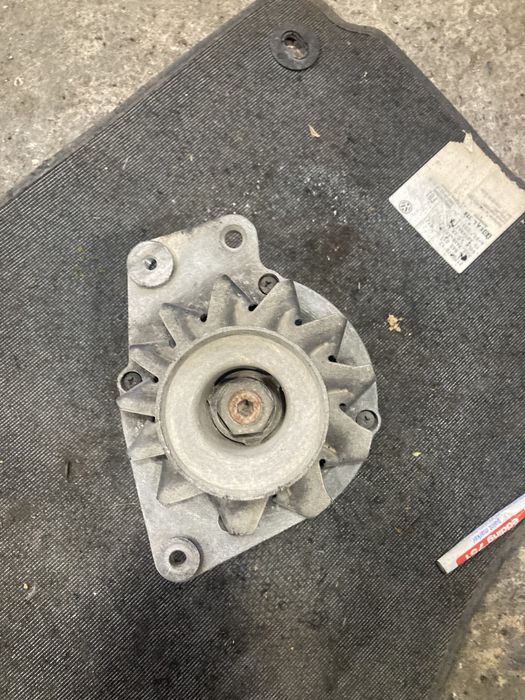 Seat toledo I Vw Jetta II 1996 година 1.6i Динамо