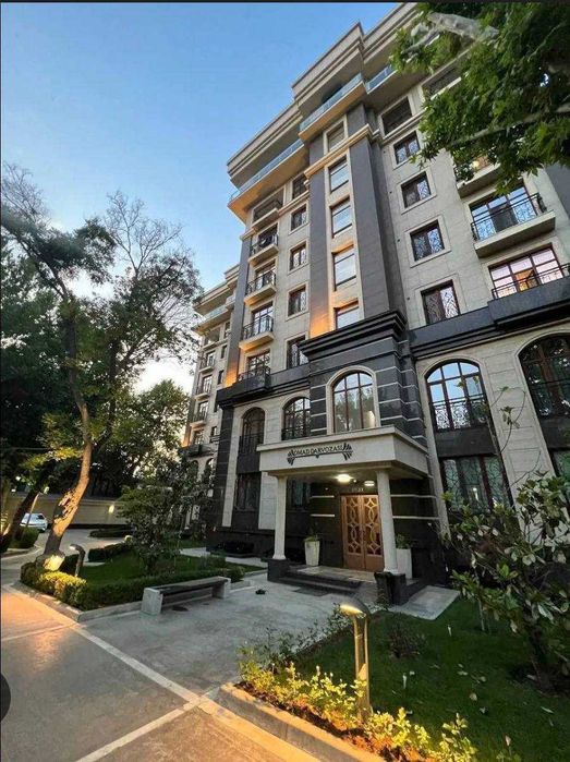 Аренда 4-комн 108 м², Ц-4, ЖК Муфаррах, ул. Амира Тимура [VS]