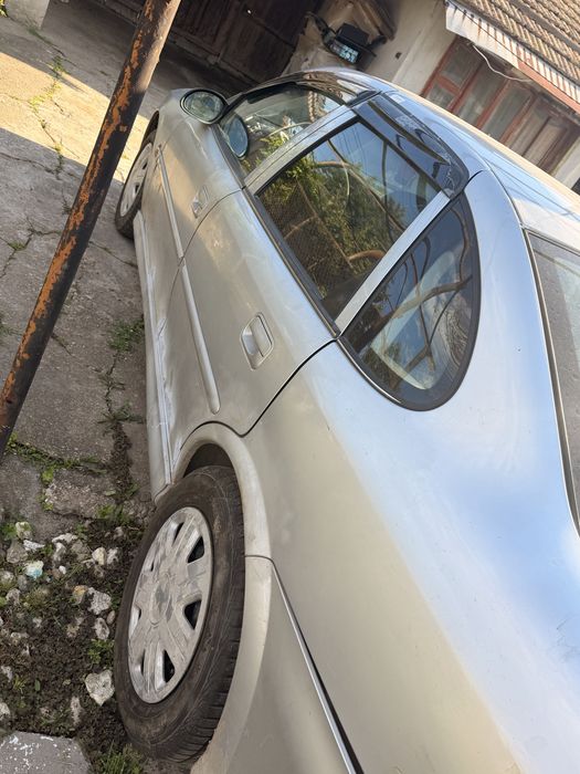 Opel vectra 1.8