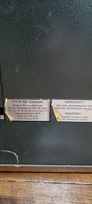 Magnetofon Telefunken M 202