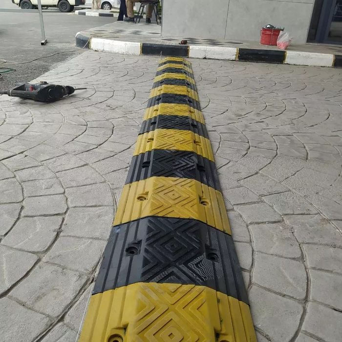 поза лежачий полицейский. поза лежачий полицейский. йога позы для сна. неровность дорожная искусственная (лежачий полицейский) идн-900. поза лежачий полицейский.