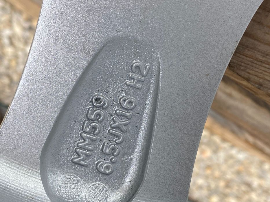 16 Цола 4 х 108 мм Пежо , Ситроен , Peugeot , Citroen