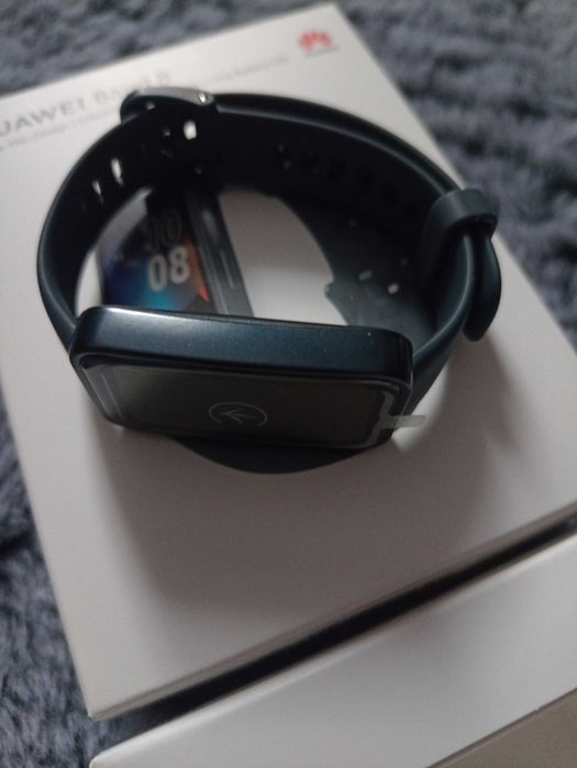 Bratara fitness Huawei Band 8 ; Smartwatch
