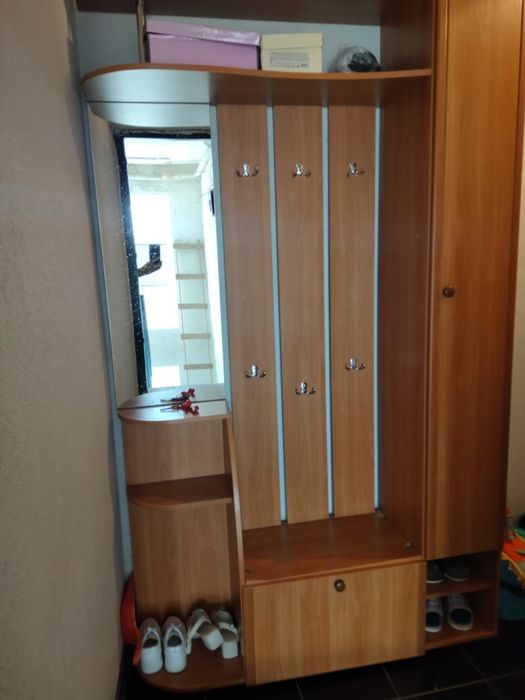 Прихожая бу отлич сос срочно продаю