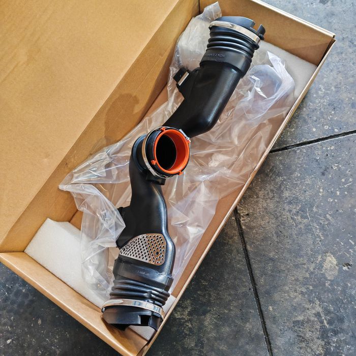 Tubulatura admisie aer Mercedes V6 euro 4 a6420908237