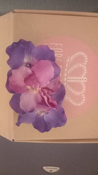 Аксесоар за коса на Forget mi not - орхидея в лилавите тонове