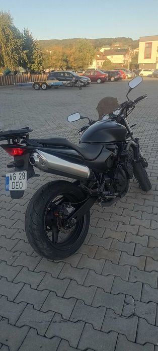 Vând motocicleta
