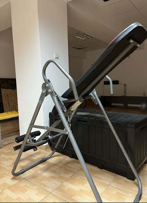 Masă de inversie Insportline – Aparat elongații spate și coloană