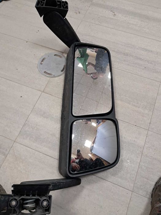 Оледало (дясно) за камион Мерцедес