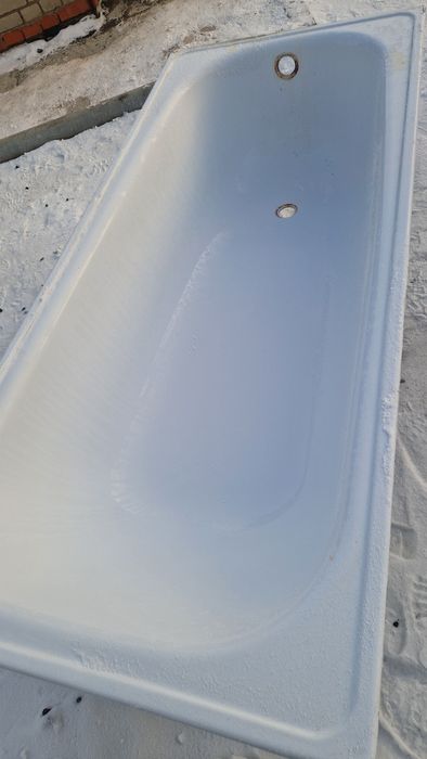 Продаётся ванна 175/75 см