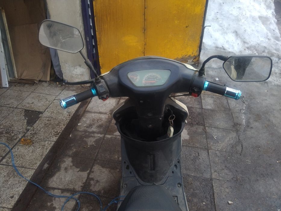 Продам скутер, мопед.