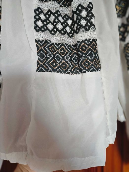 Costum Popular cusut manual