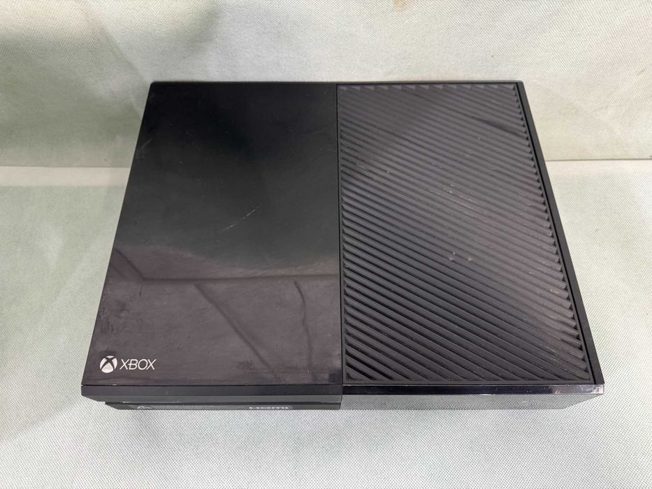 Конзола - Xbox One /365GB/ 2015/ X3