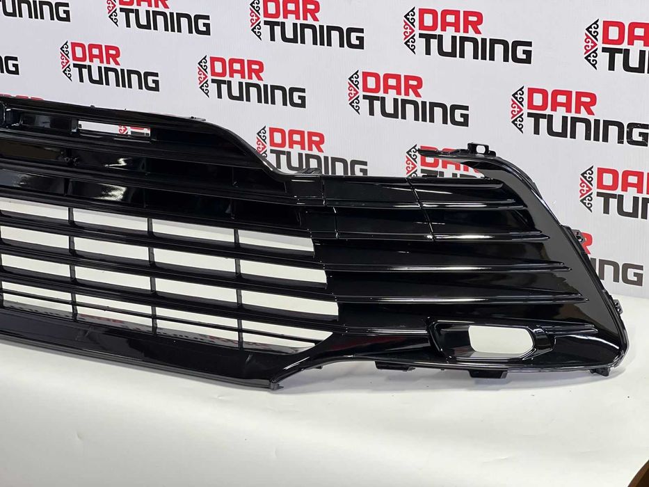 Решетка бампера Camry 75