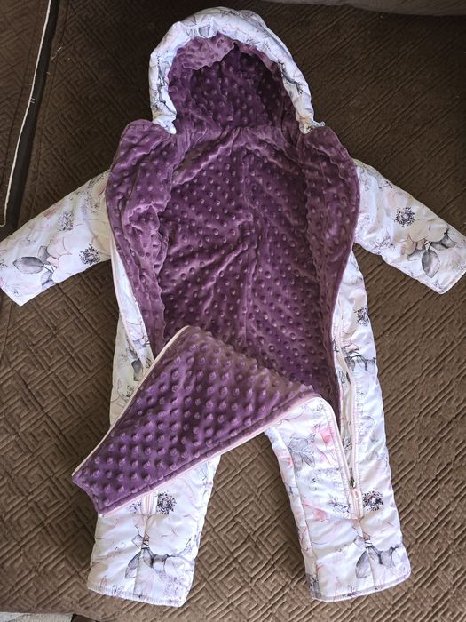 Продам утеплённый комбинезон на девочку