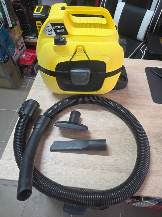 Aspirator umed si uscat Karcher WD 1